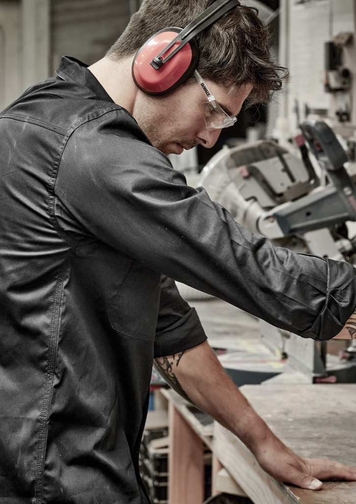 ZW121_Talent_Black_01_KECwNGx